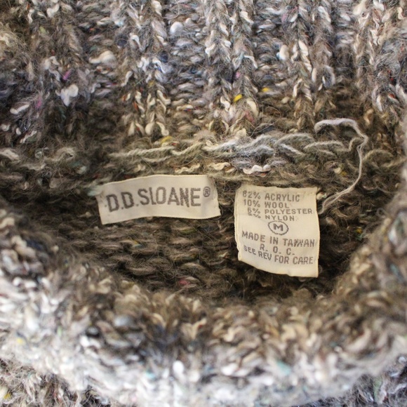 D.D. Sloane, Cable Knit mock turtle neck sweater - Picture 7 of 9